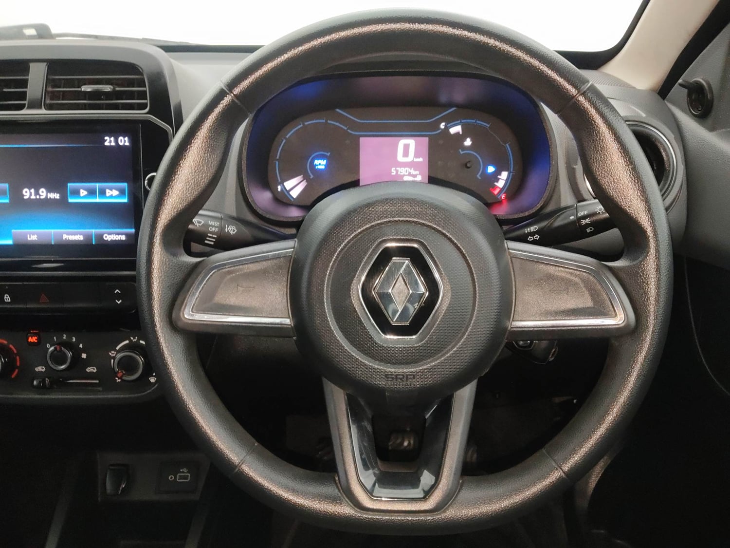Used 2021 Renault Kwid RXT 1.0 Opt Petrol Manual interior STEERING VIEW