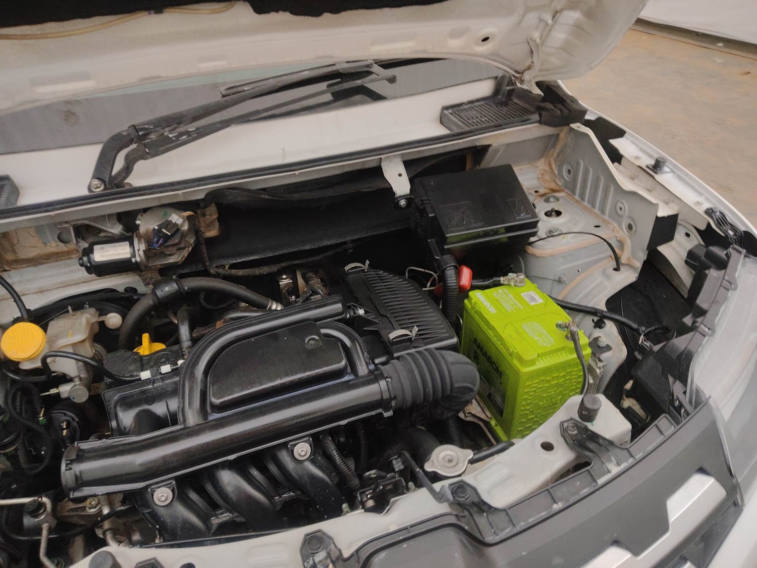 Used 2021 Renault Kwid RXT 1.0 Opt Petrol Manual engine ENGINE LEFT SIDE VIEW
