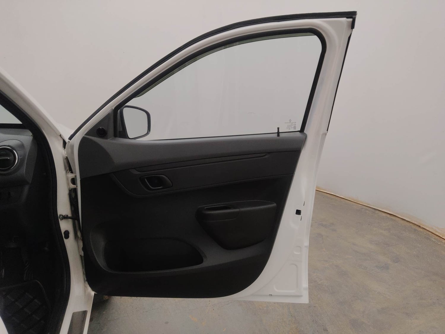 Used 2021 Renault Kwid RXT 1.0 Opt Petrol Manual interior RIGHT FRONT DOOR OPEN VIEW
