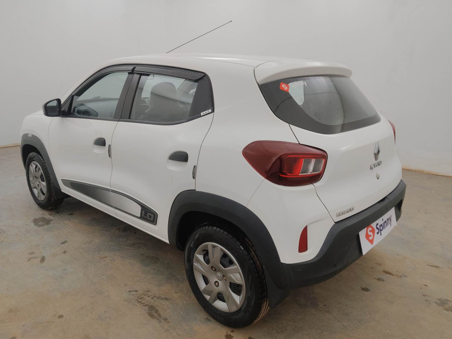 Used 2021 Renault Kwid RXT 1.0 Opt Petrol Manual exterior LEFT REAR CORNER VIEW