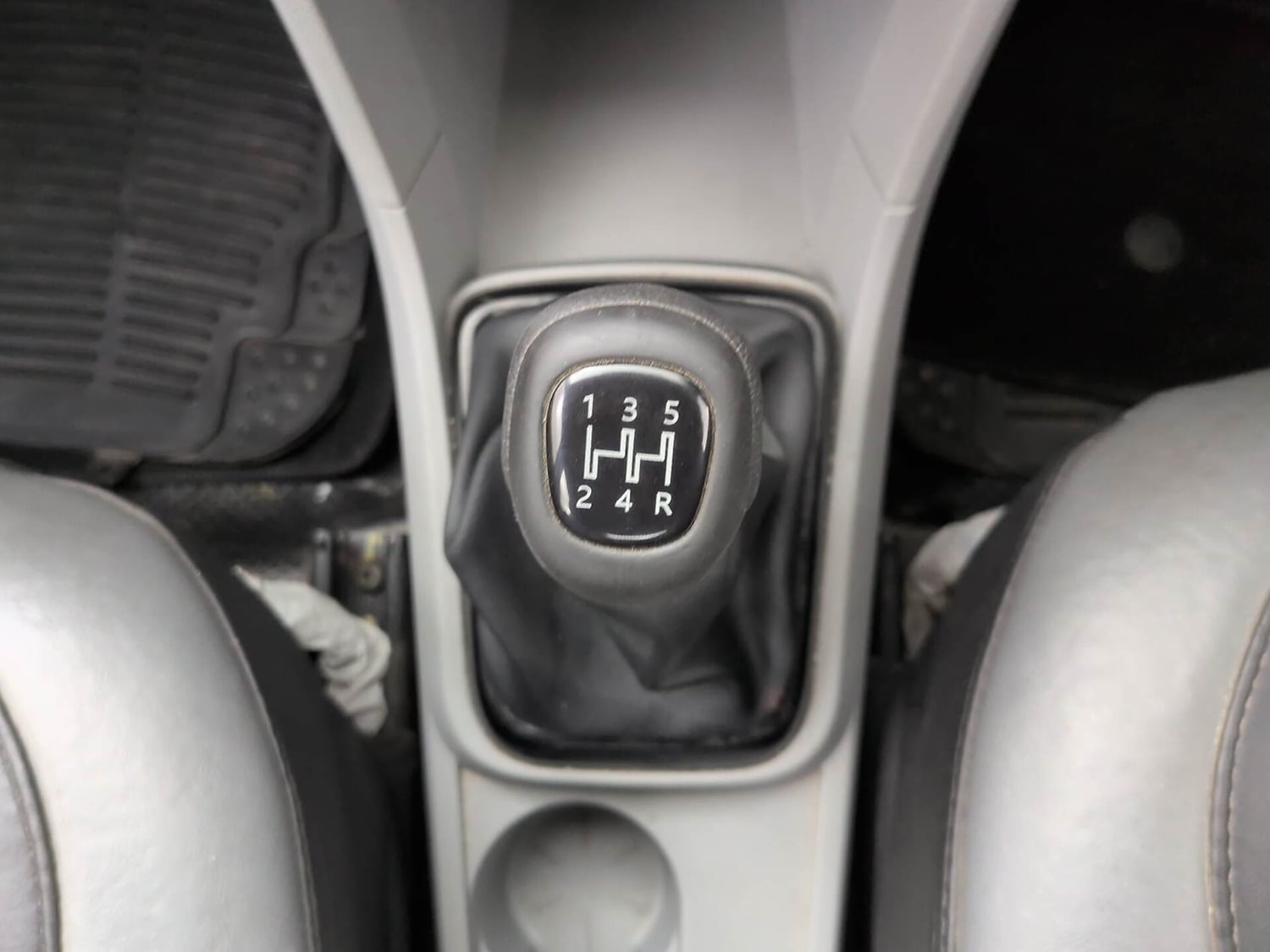 Used 2021 Tata Tiago XE Petrol Manual interior GEAR  KNOB VIEW