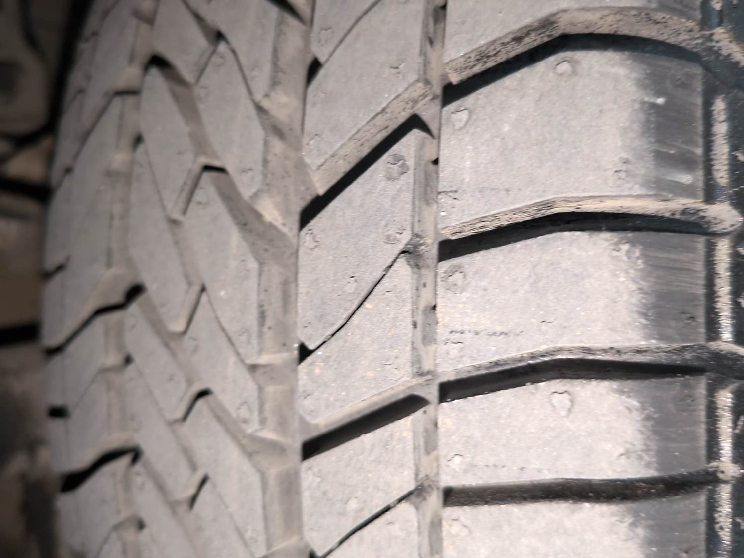Used 2021 Tata Tiago XE Petrol Manual tyres RIGHT FRONT TYRE TREAD VIEW