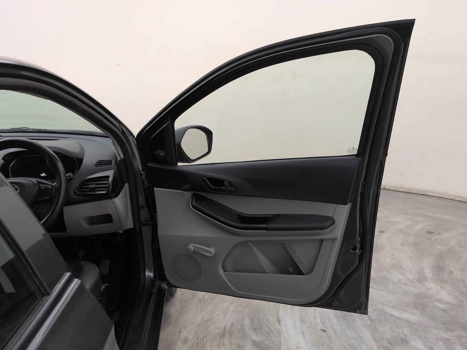 Used 2021 Tata Tiago XE Petrol Manual interior RIGHT FRONT DOOR OPEN VIEW