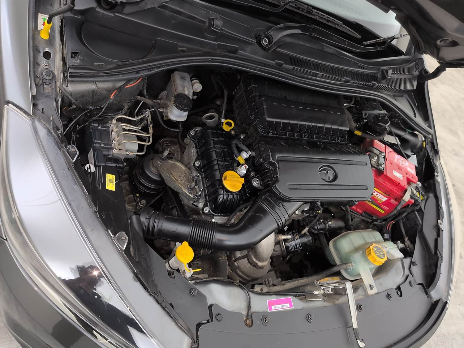 Used 2021 Tata Tiago XE Petrol Manual engine ENGINE RIGHT SIDE VIEW