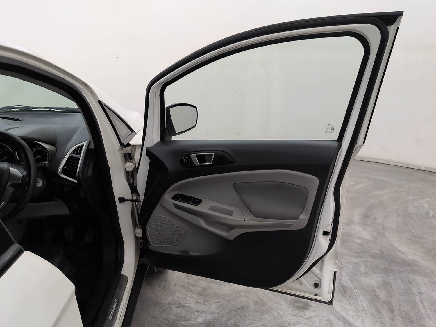 Used 2014 Ford EcoSport Titanium 1.5 TDCi Diesel Manual interior RIGHT FRONT DOOR OPEN VIEW