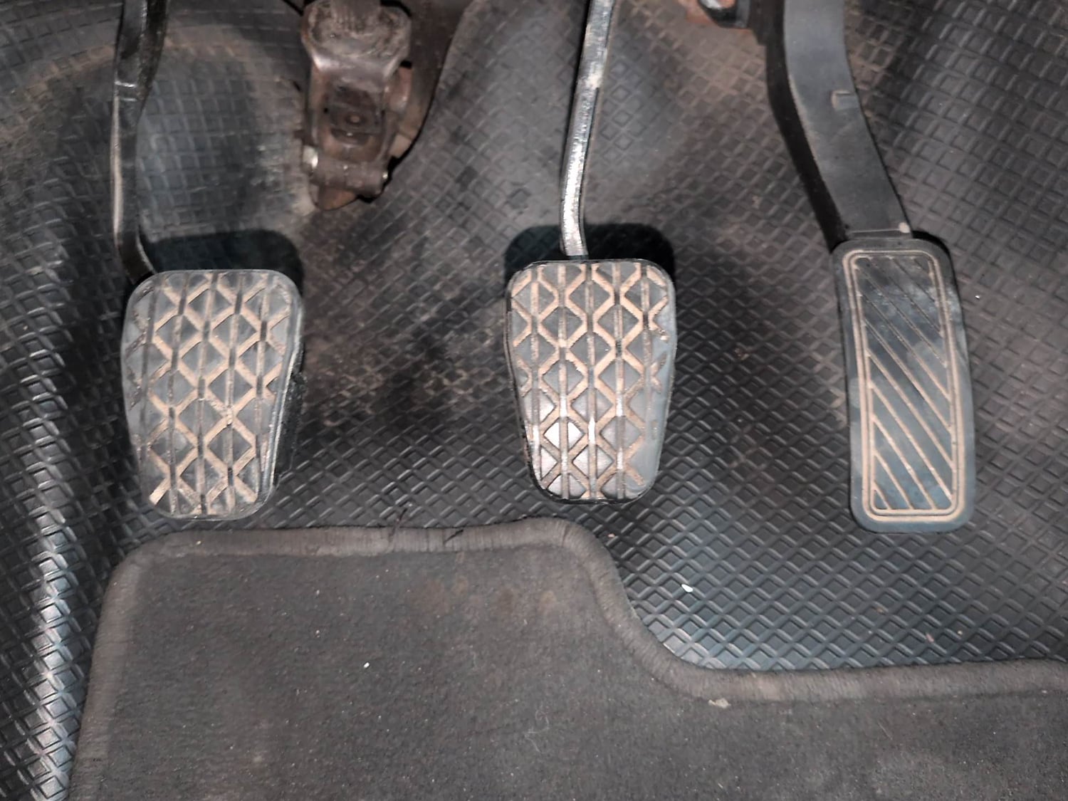 Used 2014 Ford EcoSport Titanium 1.5 TDCi Diesel Manual interior PEDALS VIEW