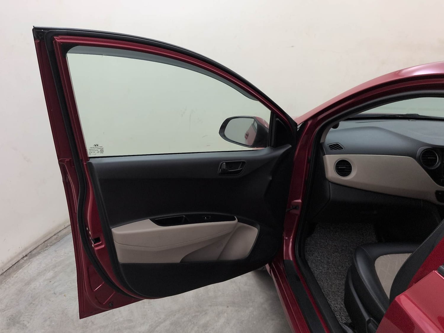 Used 2017 Hyundai Grand i10 Magna 1.2 Kappa VTVT Petrol Manual interior LEFT FRONT DOOR OPEN VIEW
