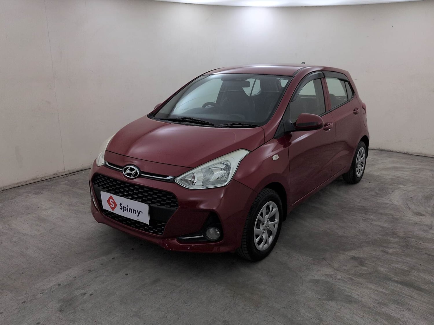 Used 2017 Hyundai Grand i10 Magna 1.2 Kappa VTVT Petrol Manual exterior LEFT FRONT CORNER VIEW