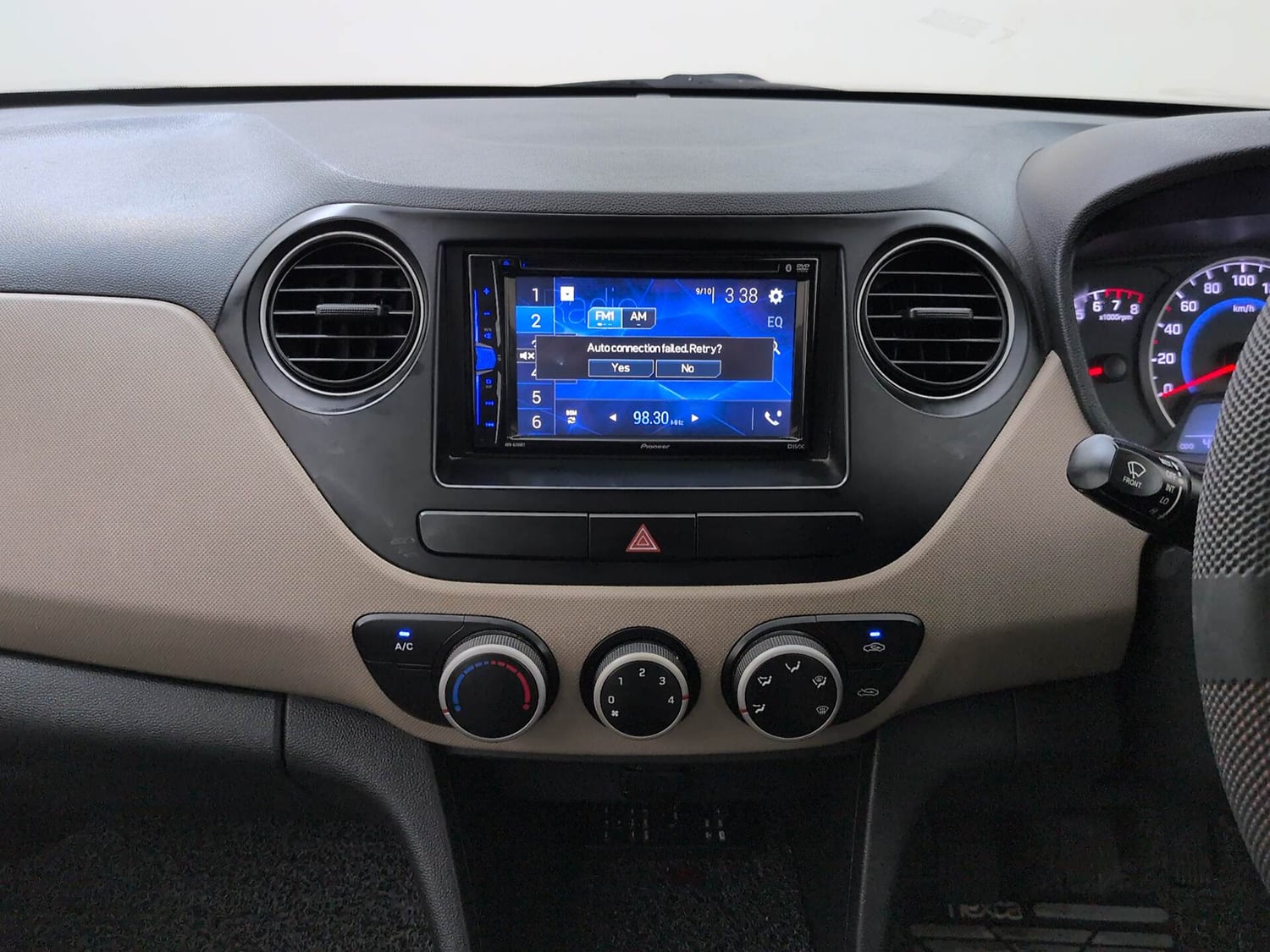 Used 2017 Hyundai Grand i10 Magna 1.2 Kappa VTVT Petrol Manual interior MUSIC SYSTEM & AC CONTROL VIEW