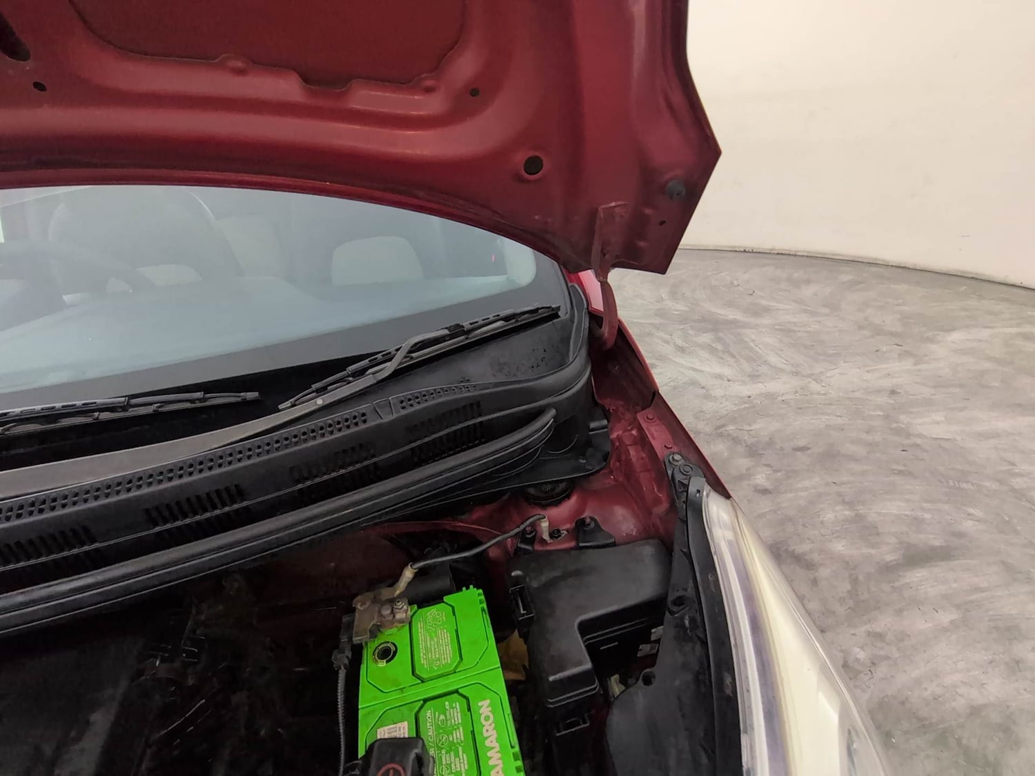 Used 2017 Hyundai Grand i10 Magna 1.2 Kappa VTVT Petrol Manual engine ENGINE LEFT SIDE HINGE & APRON VIEW