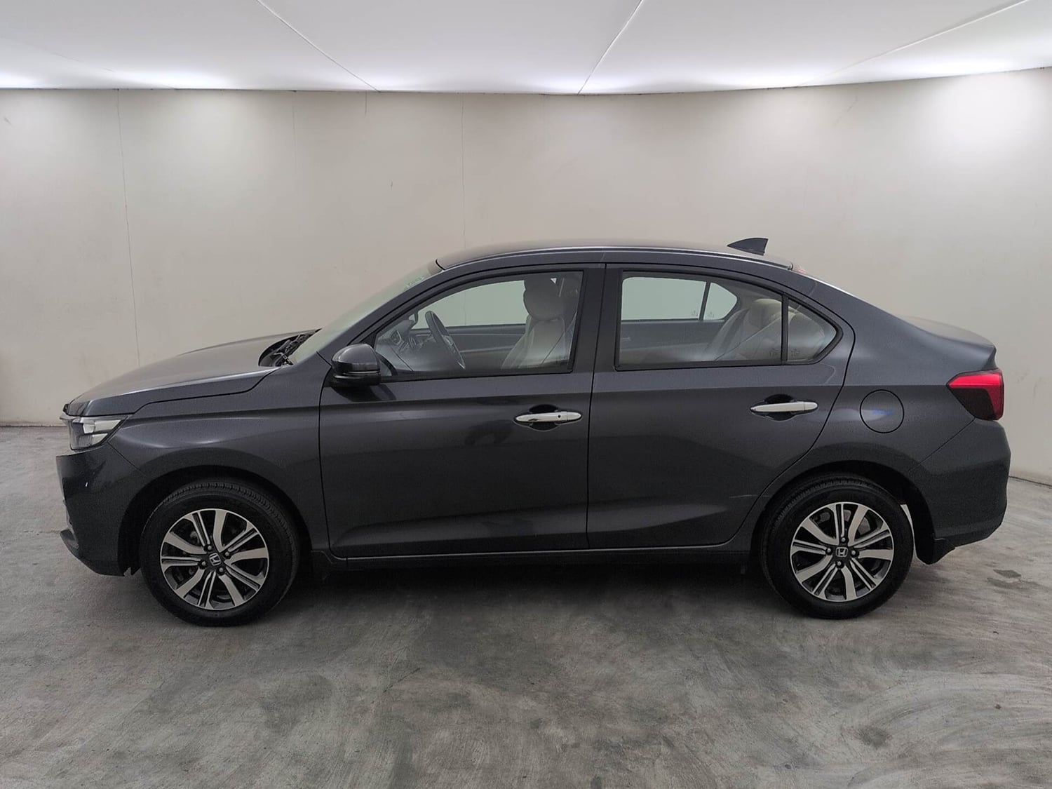 Used 2023 Honda Amaze VX 1.2 Petrol MT Petrol Manual exterior LEFT SIDE VIEW