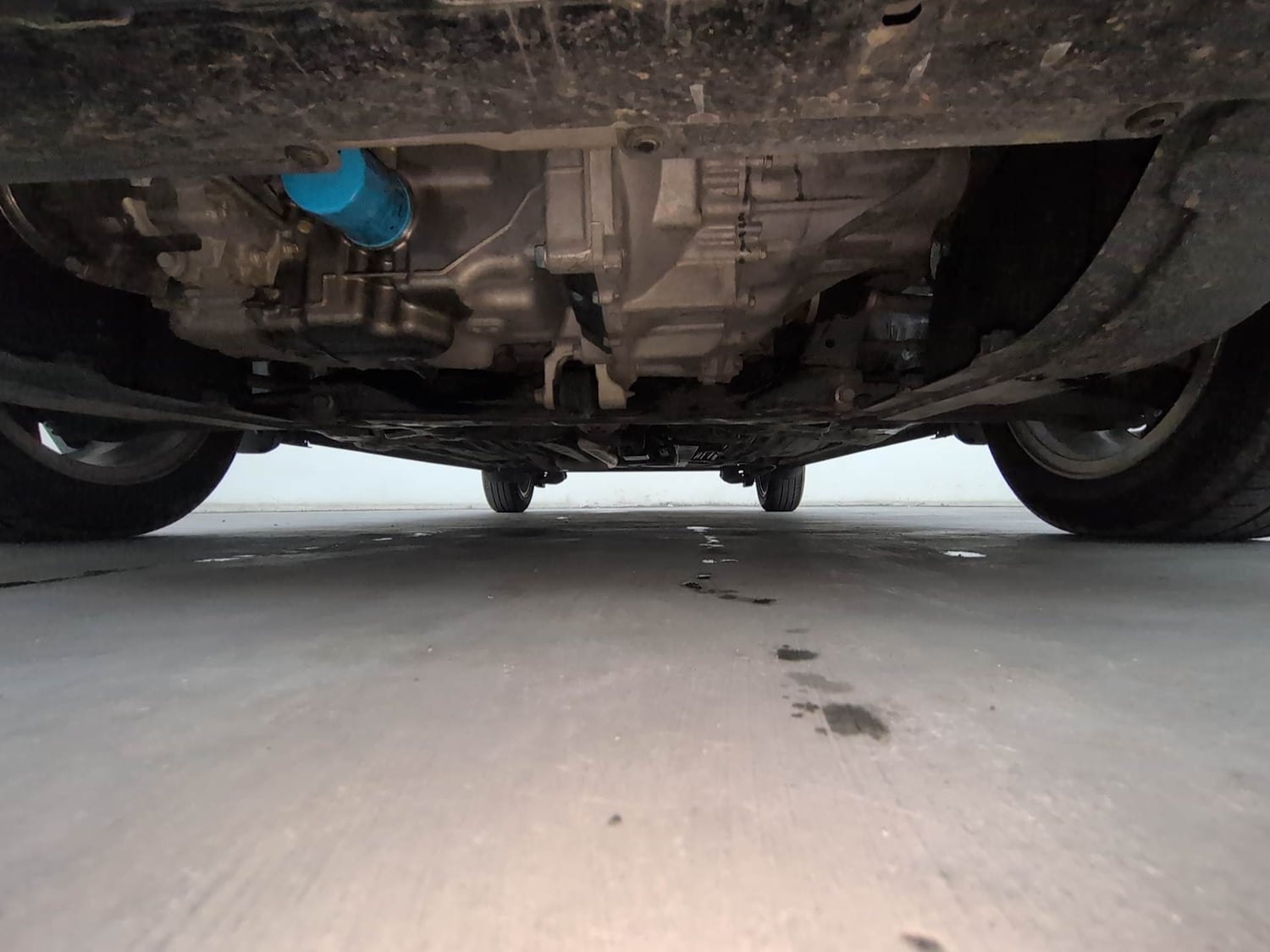 Used 2023 Honda Amaze VX 1.2 Petrol MT Petrol Manual extra FRONT LEFT UNDERBODY VIEW