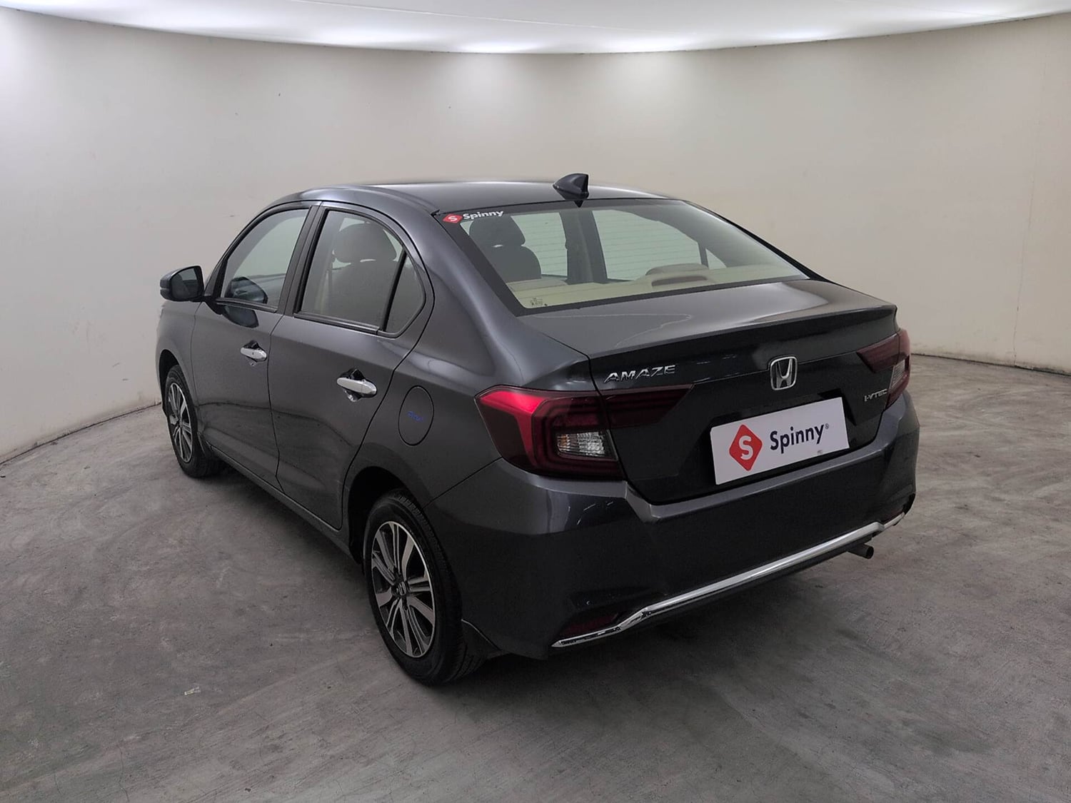 Used 2023 Honda Amaze VX 1.2 Petrol MT Petrol Manual exterior LEFT REAR CORNER VIEW