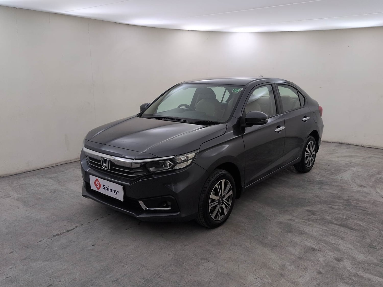 Used 2023 Honda Amaze VX 1.2 Petrol MT Petrol Manual exterior LEFT FRONT CORNER VIEW
