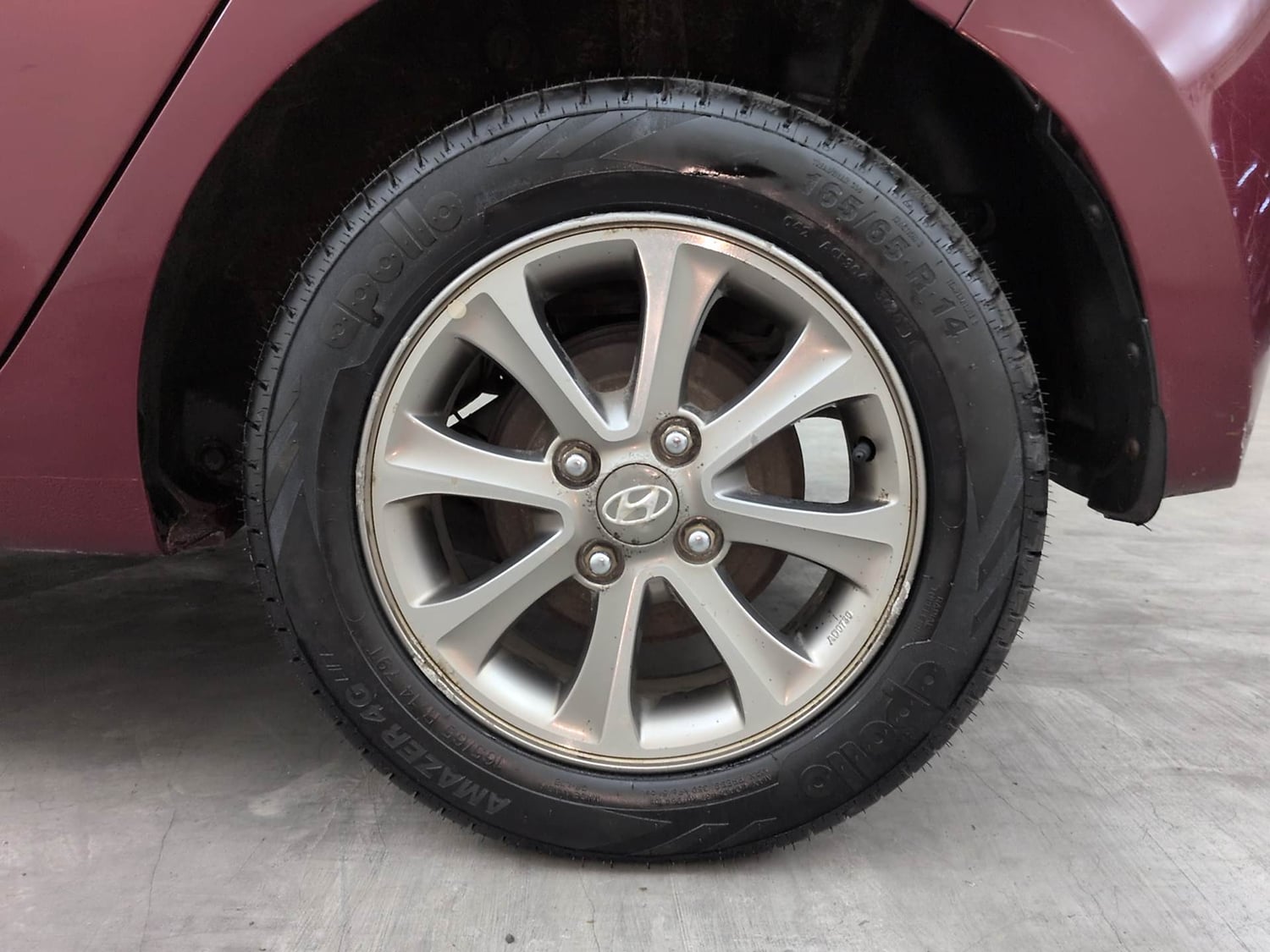 Used 2016 Hyundai Grand i10 Asta 1.2 Kappa VTVT Petrol Manual tyres LEFT REAR TYRE RIM VIEW