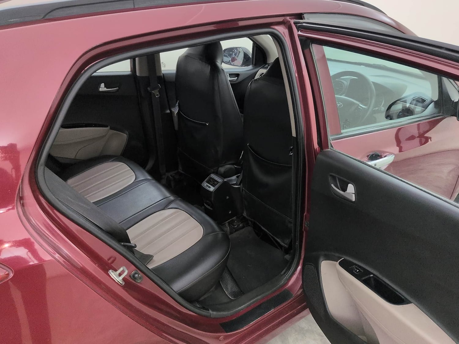 Used 2016 Hyundai Grand i10 Asta 1.2 Kappa VTVT Petrol Manual interior RIGHT SIDE REAR DOOR CABIN VIEW