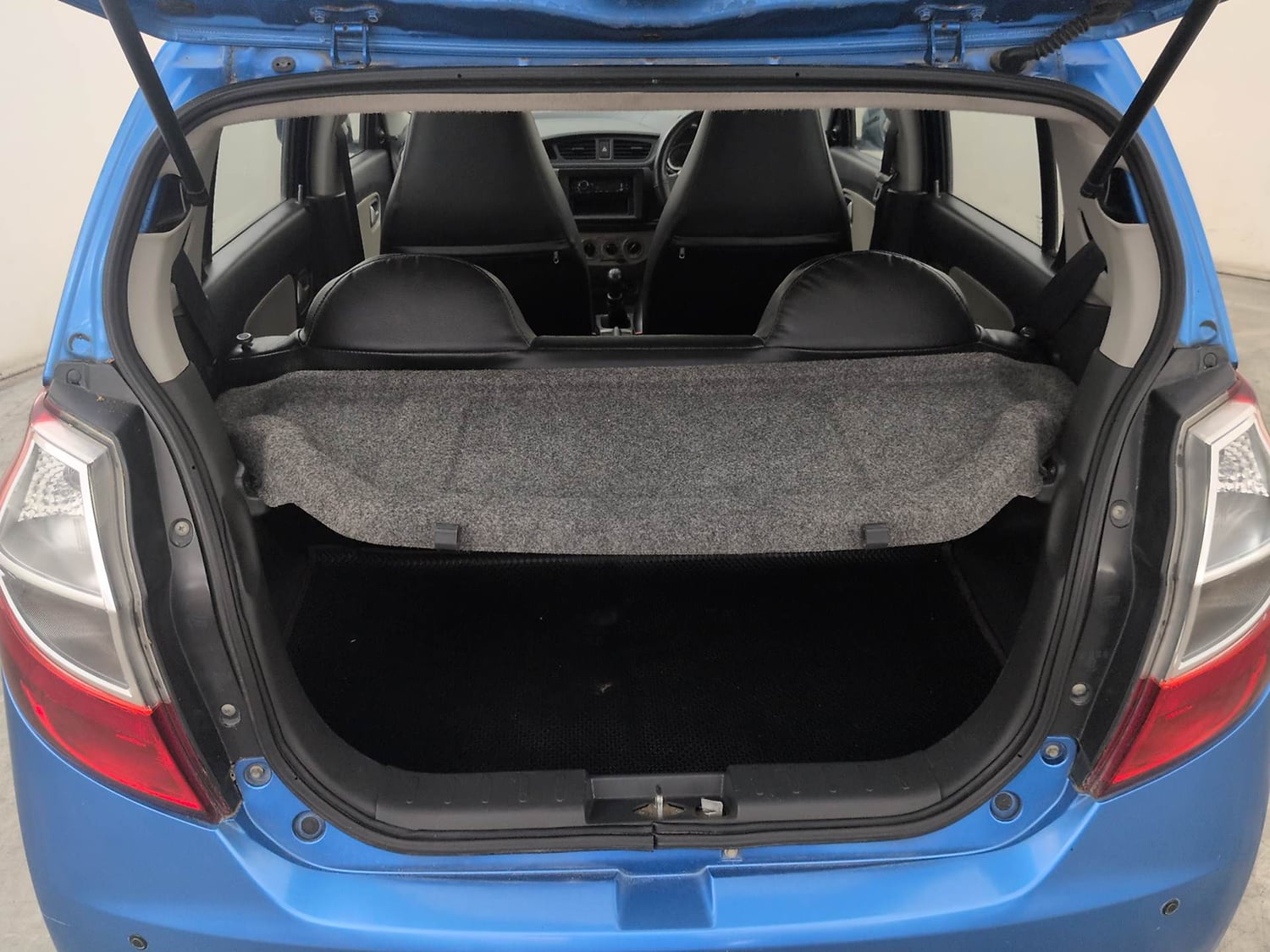 Used 2016 Maruti Suzuki Alto K10 VXi Petrol Manual interior DICKY INSIDE VIEW