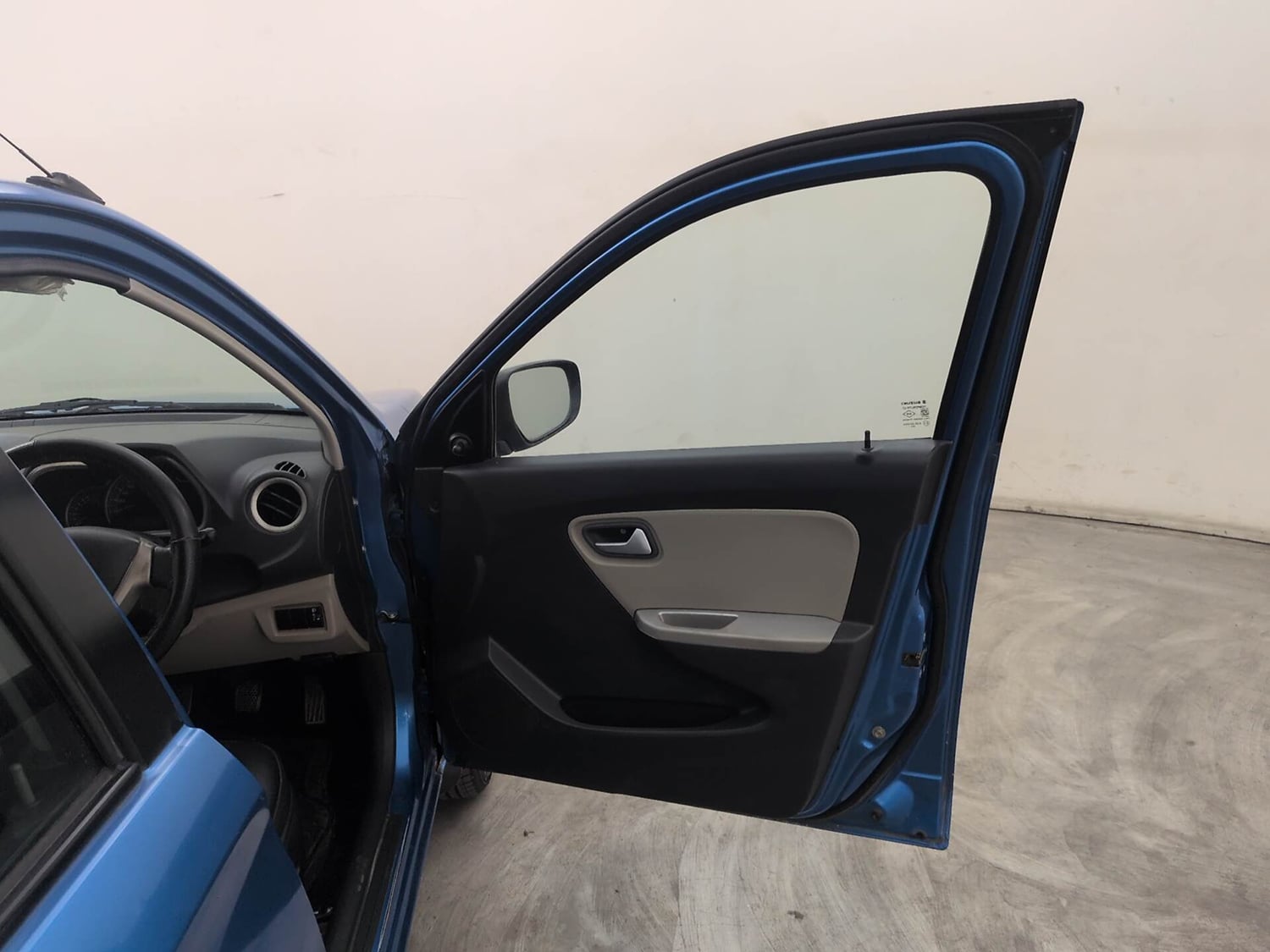 Used 2016 Maruti Suzuki Alto K10 VXi Petrol Manual interior RIGHT FRONT DOOR OPEN VIEW