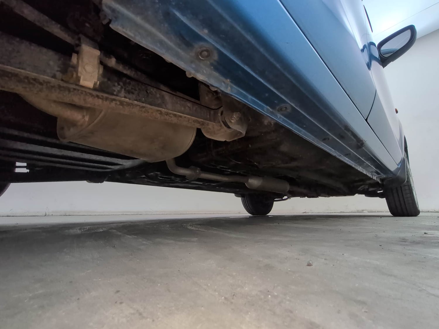 Used 2016 Maruti Suzuki Alto K10 VXi Petrol Manual extra REAR RIGHT UNDERBODY VIEW