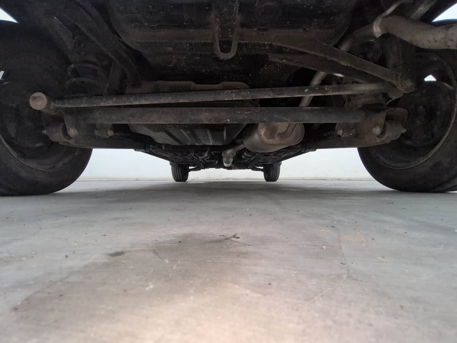 Used 2016 Maruti Suzuki Alto K10 VXi Petrol Manual extra REAR UNDERBODY VIEW (TAKEN FROM REAR)
