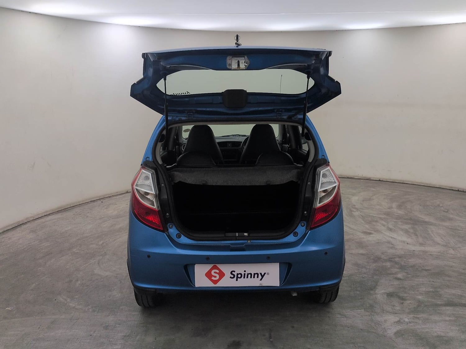 Used 2016 Maruti Suzuki Alto K10 VXi Petrol Manual interior DICKY DOOR OPEN VIEW
