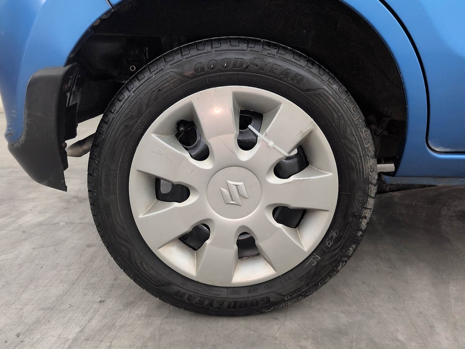 Used 2016 Maruti Suzuki Alto K10 VXi Petrol Manual tyres RIGHT REAR TYRE RIM VIEW