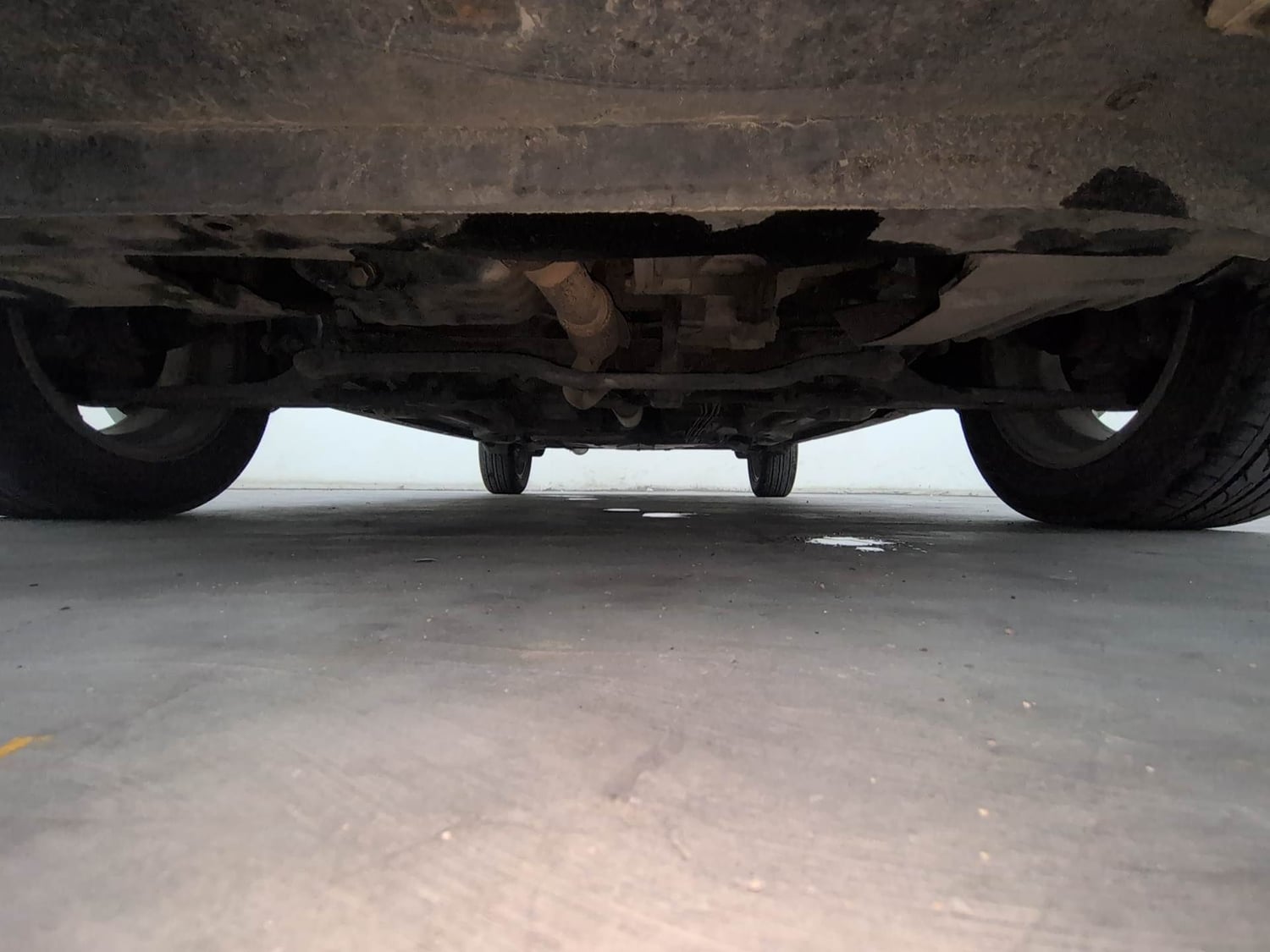 Used 2018 Tata Tiago Revotron XZ Petrol Manual extra FRONT LEFT UNDERBODY VIEW