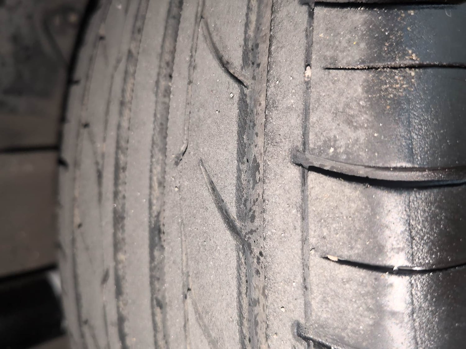 Used 2018 Tata Tiago Revotron XZ Petrol Manual tyres RIGHT REAR TYRE TREAD VIEW