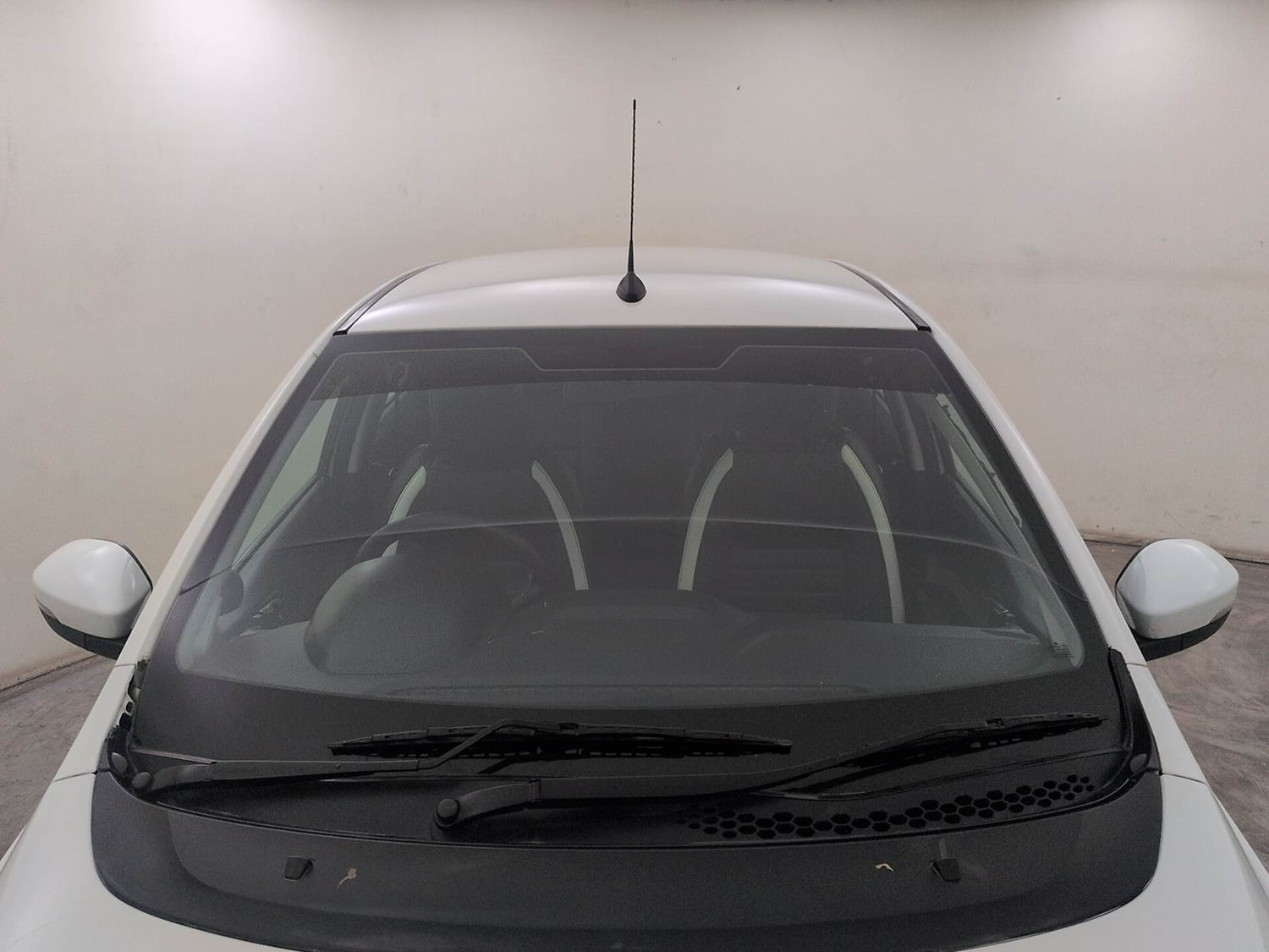 Used 2018 Tata Tiago Revotron XZ Petrol Manual exterior FRONT WINDSHIELD VIEW