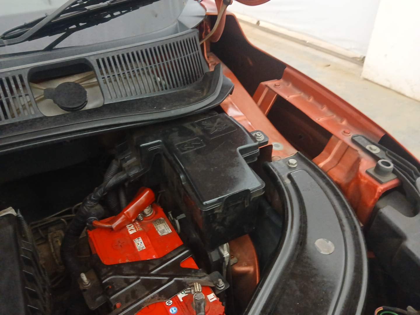 Used 2021 Renault Kiger RXZ Turbo CVT Dual Tone Petrol Automatic engine ENGINE LEFT SIDE HINGE & APRON VIEW