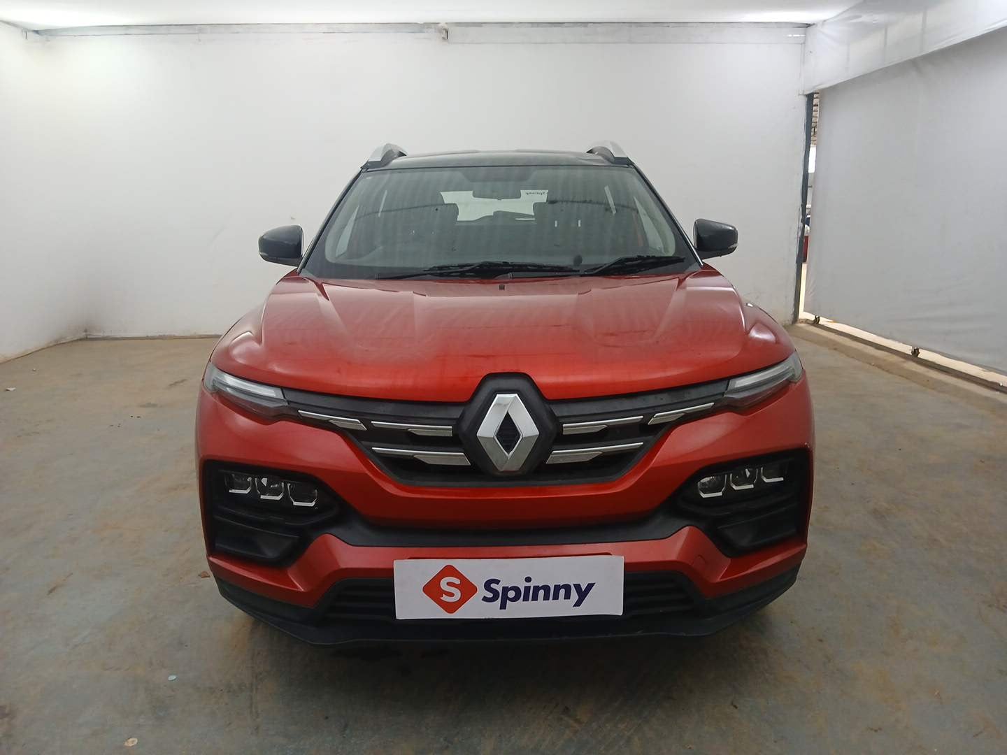 Used 2021 Renault Kiger RXZ Turbo CVT Dual Tone Petrol Automatic exterior FRONT VIEW