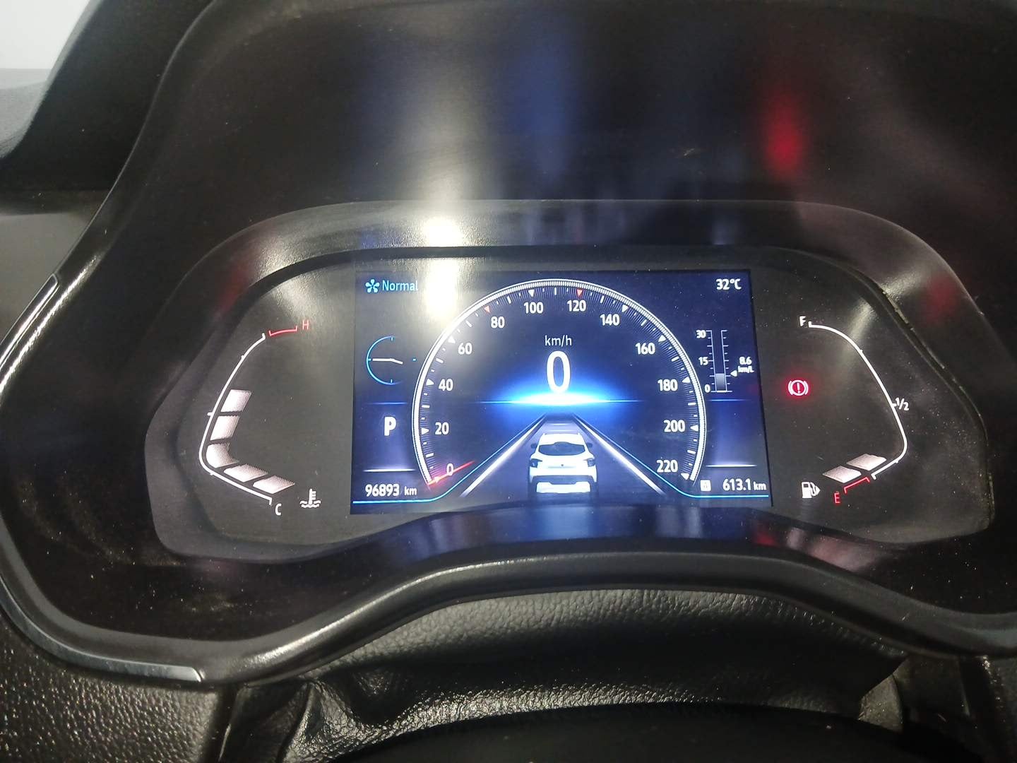 Used 2021 Renault Kiger RXZ Turbo CVT Dual Tone Petrol Automatic interior CLUSTERMETER VIEW