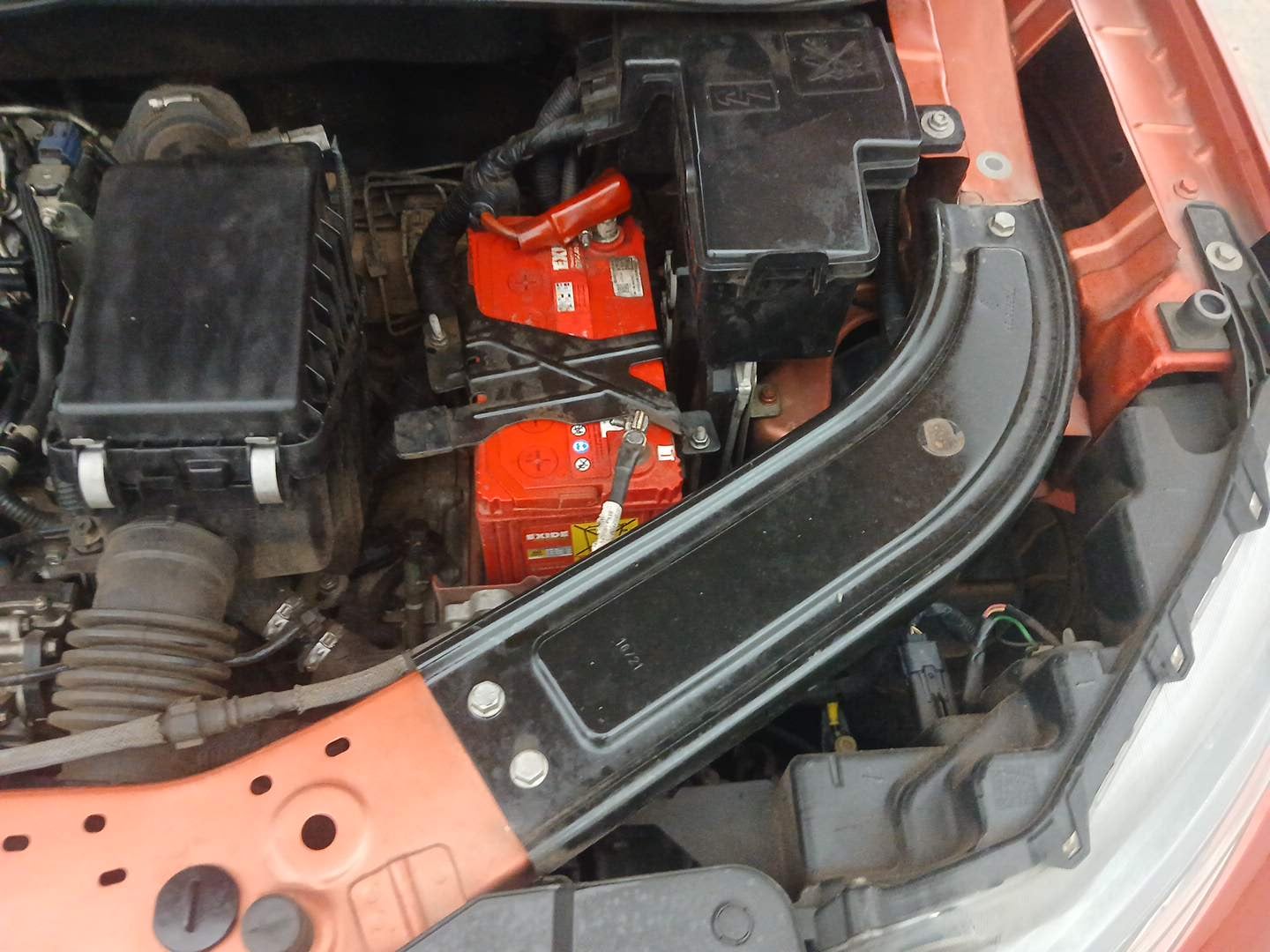 Used 2021 Renault Kiger RXZ Turbo CVT Dual Tone Petrol Automatic engine ENGINE LEFT SIDE VIEW