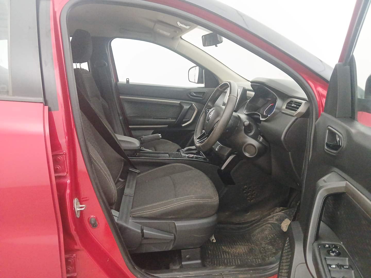 Used 2021 Renault Kiger RXZ Turbo CVT Dual Tone Petrol Automatic interior RIGHT SIDE FRONT DOOR CABIN VIEW