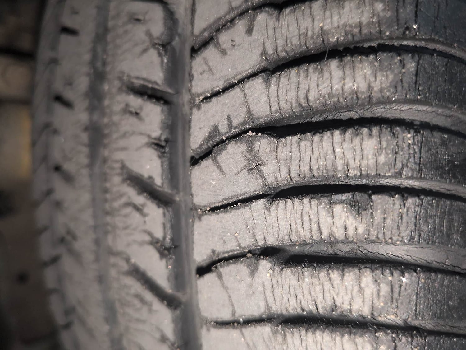 Used 2020 Ford EcoSport Titanium 1.5L TDCi Diesel Manual tyres LEFT FRONT TYRE TREAD VIEW