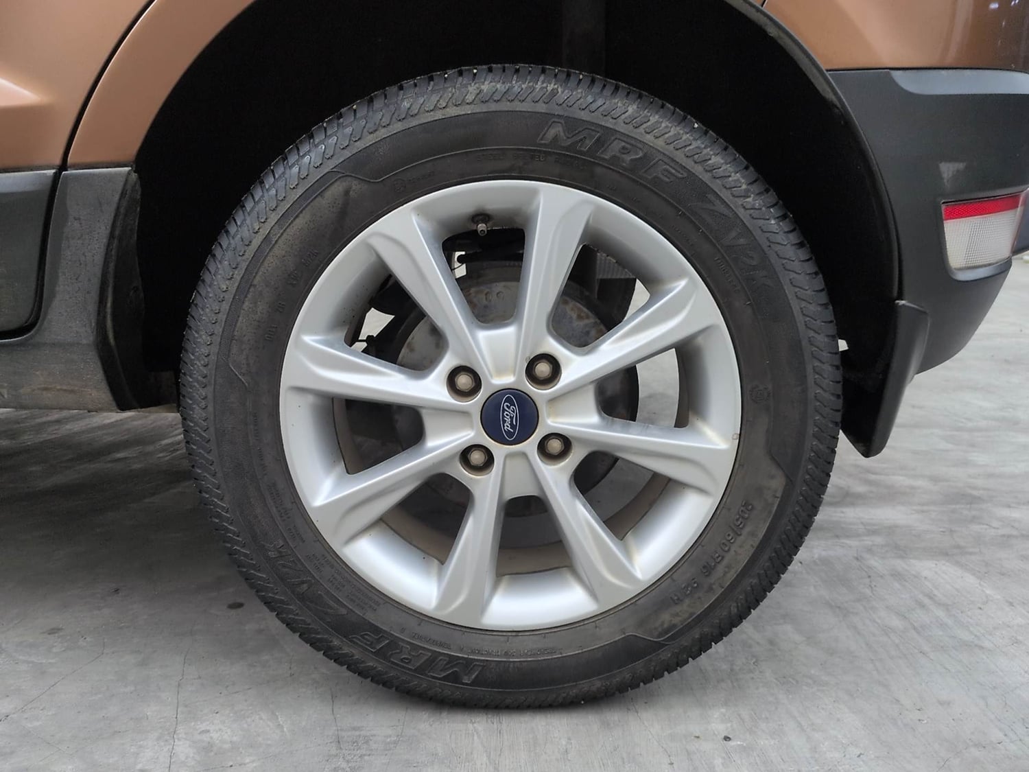 Used 2020 Ford EcoSport Titanium 1.5L TDCi Diesel Manual tyres LEFT REAR TYRE RIM VIEW