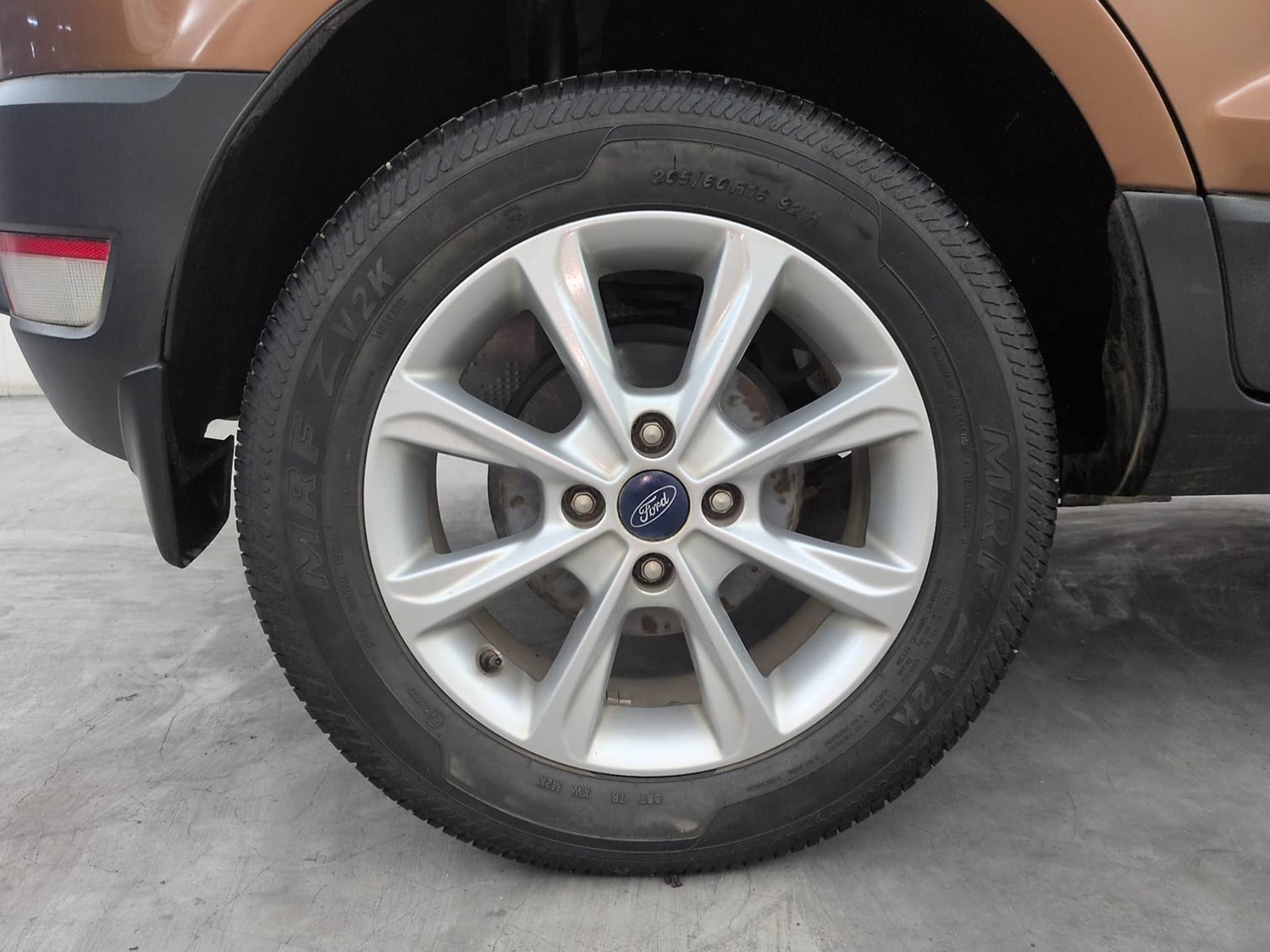Used 2020 Ford EcoSport Titanium 1.5L TDCi Diesel Manual tyres RIGHT REAR TYRE RIM VIEW