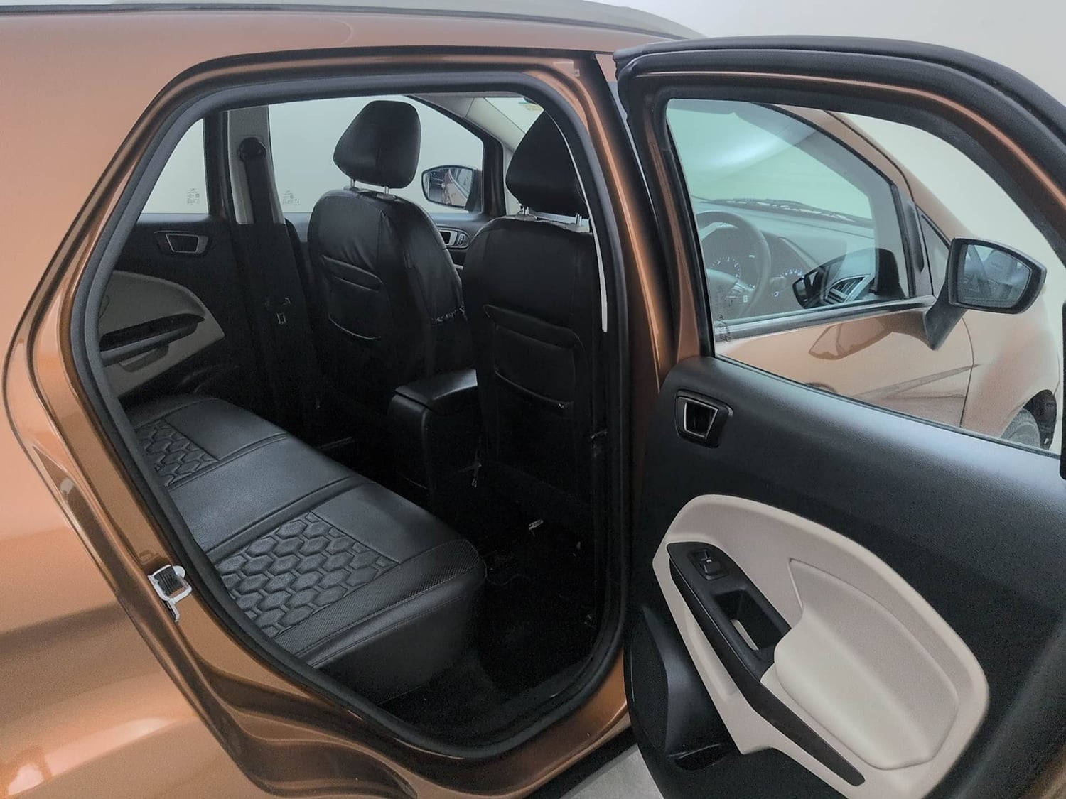 Used 2020 Ford EcoSport Titanium 1.5L TDCi Diesel Manual interior RIGHT SIDE REAR DOOR CABIN VIEW