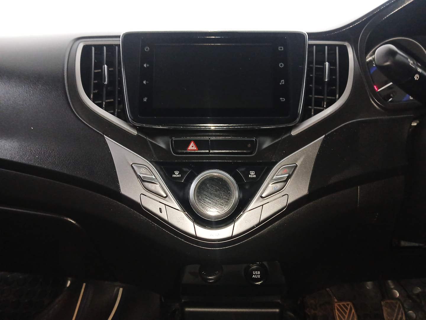 Used 2022 Maruti Suzuki Baleno Zeta Petrol Manual interior MUSIC SYSTEM & AC CONTROL VIEW