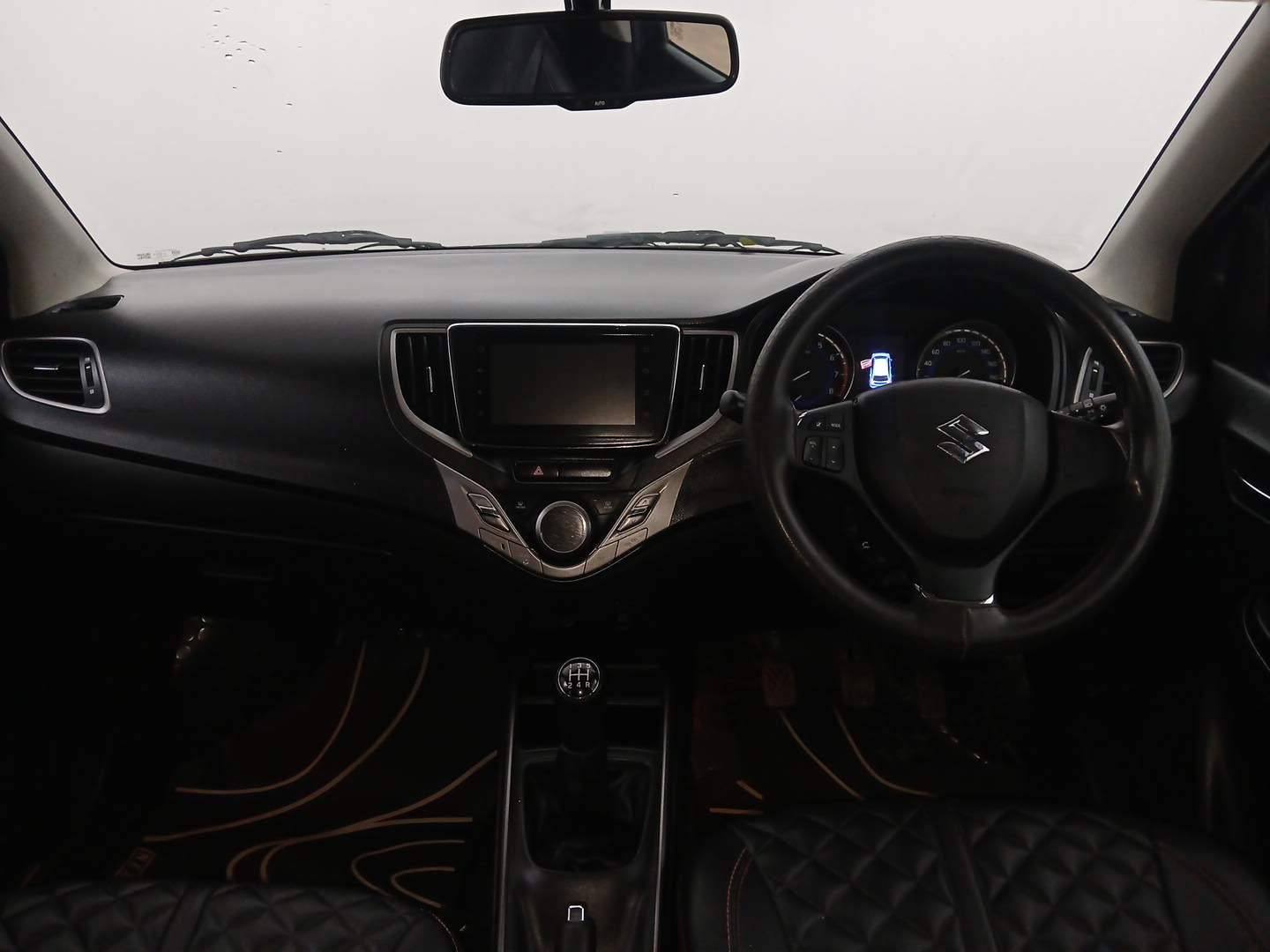 Used 2022 Maruti Suzuki Baleno Zeta Petrol Manual interior DASHBOARD VIEW