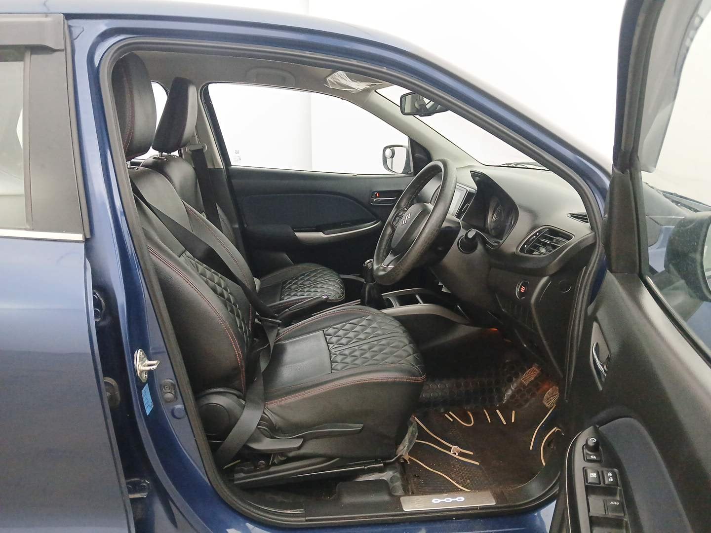 Used 2022 Maruti Suzuki Baleno Zeta Petrol Manual interior RIGHT SIDE FRONT DOOR CABIN VIEW