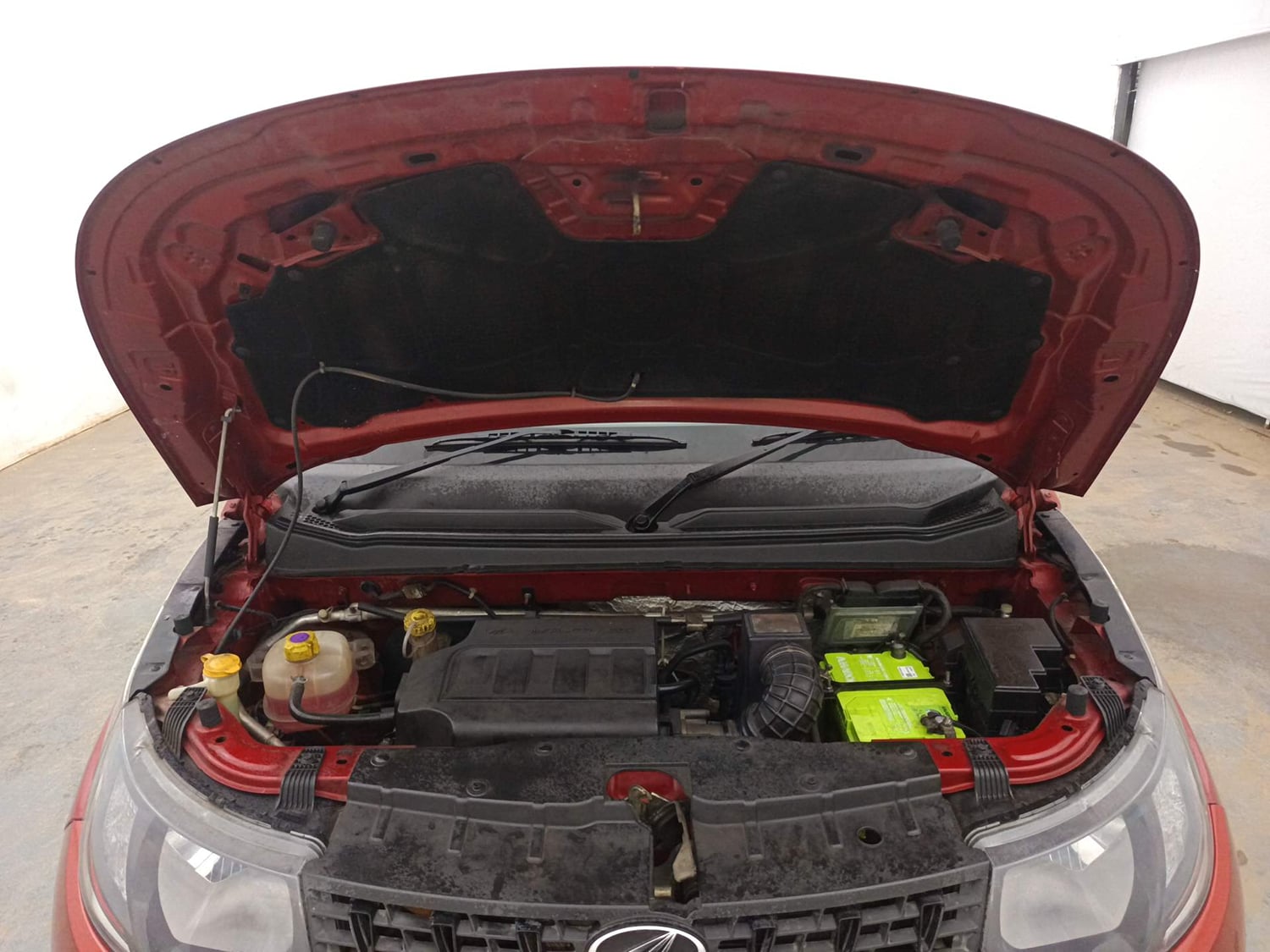 Used 2017 Mahindra KUV100 K2 6 STR Petrol Manual engine ENGINE & BONNET OPEN FRONT VIEW
