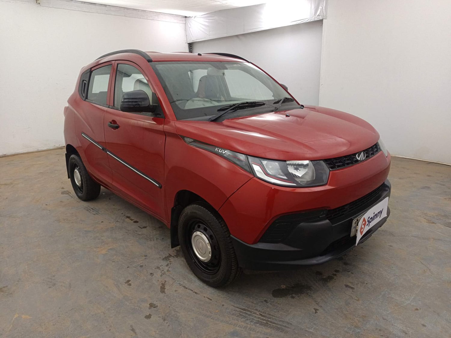 Used 2017 Mahindra KUV100 K2 6 STR Petrol Manual exterior RIGHT FRONT CORNER VIEW