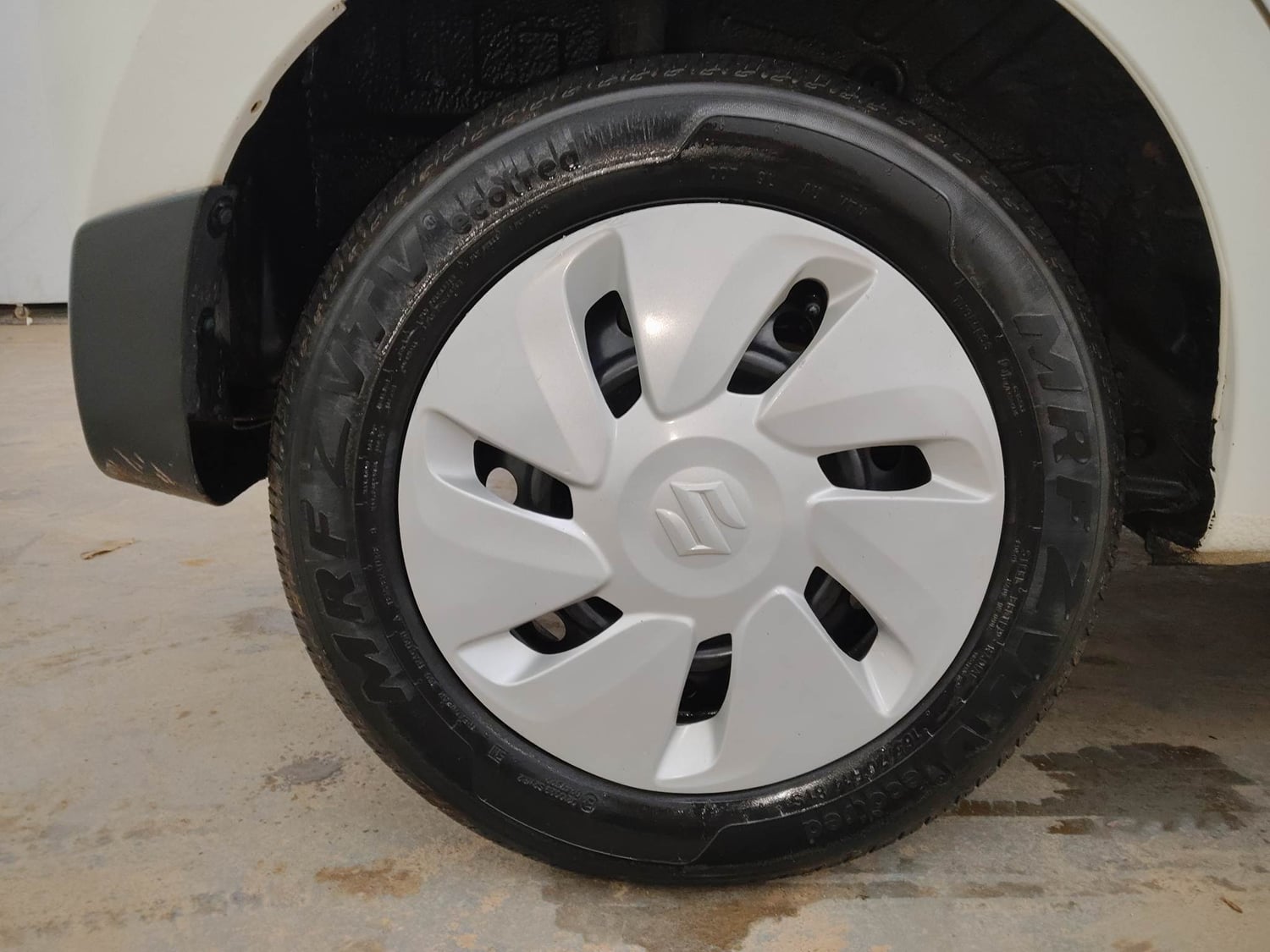 Used 2018 Maruti Suzuki Celerio ZXi AMT Petrol Automatic tyres RIGHT REAR TYRE RIM VIEW