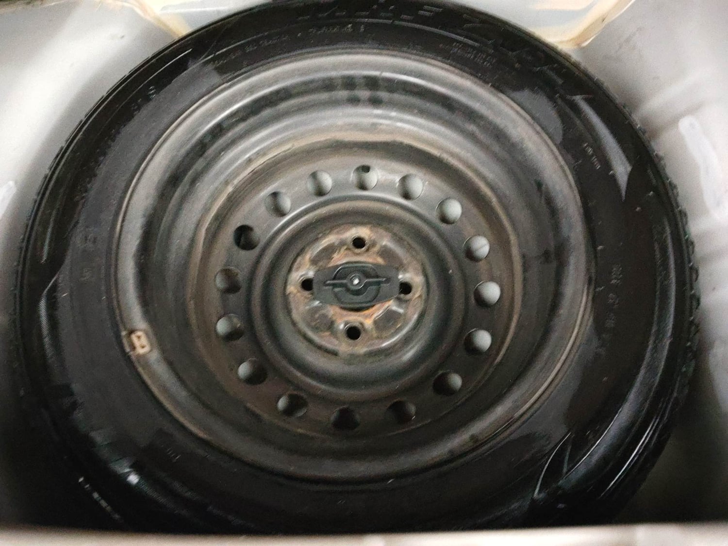 Used 2018 Maruti Suzuki Celerio ZXi AMT Petrol Automatic tyres SPARE TYRE VIEW