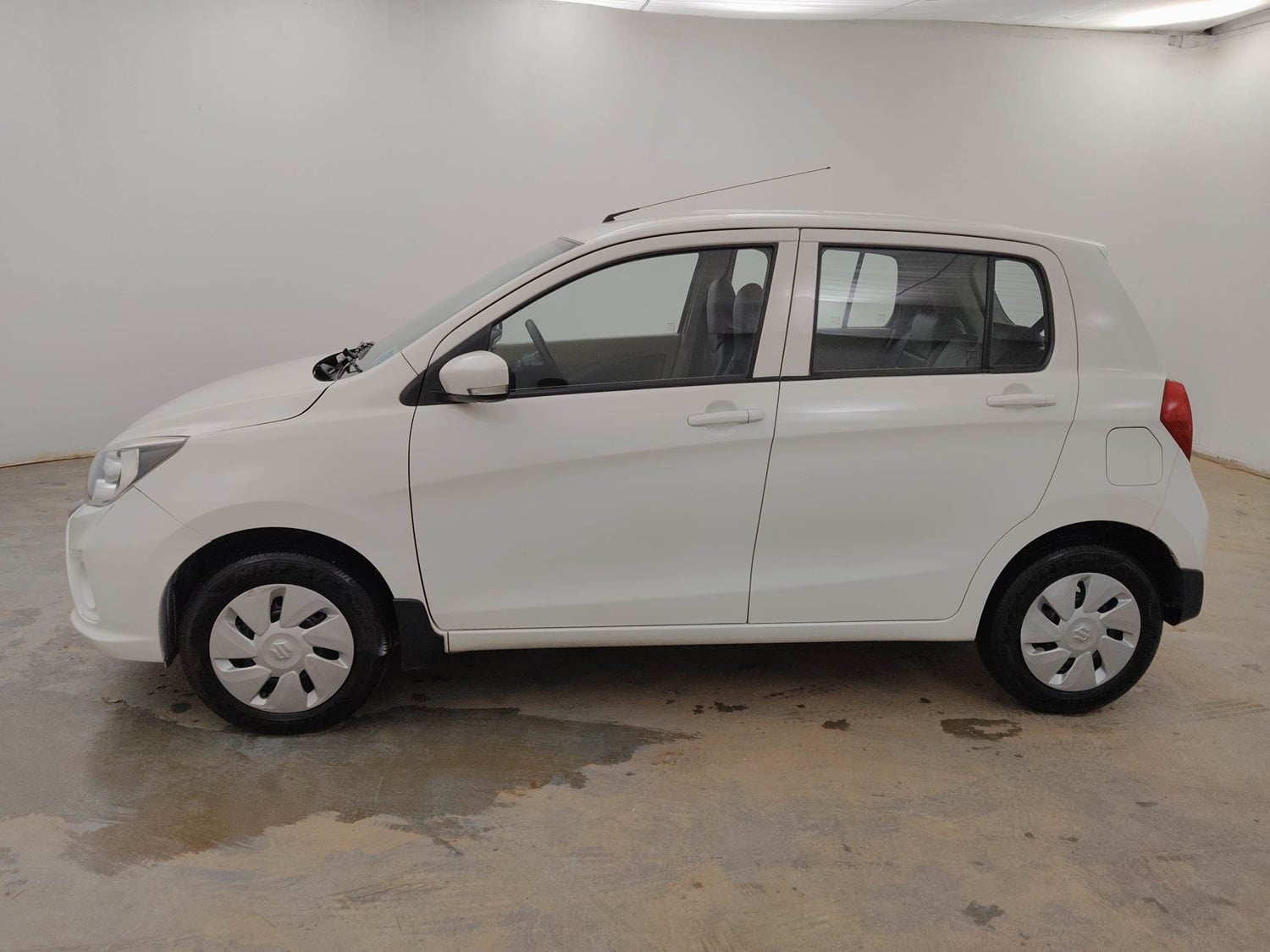 Used 2018 Maruti Suzuki Celerio ZXi AMT Petrol Automatic exterior LEFT SIDE VIEW