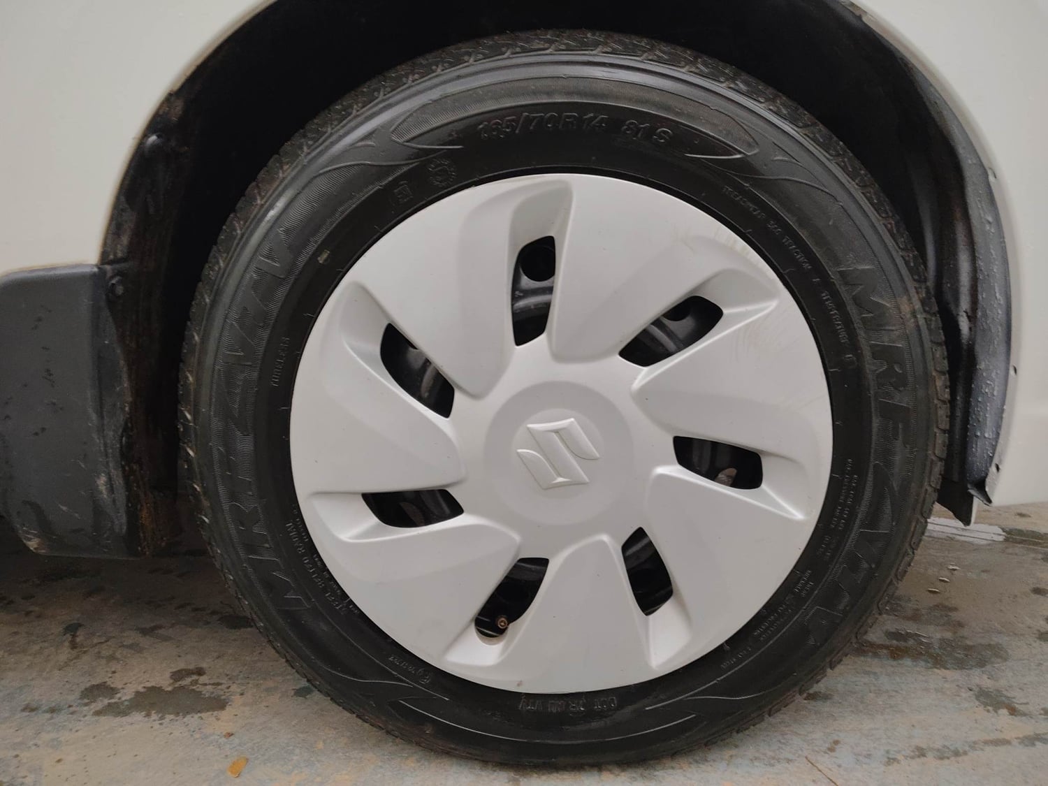 Used 2018 Maruti Suzuki Celerio ZXi AMT Petrol Automatic tyres RIGHT FRONT TYRE RIM VIEW