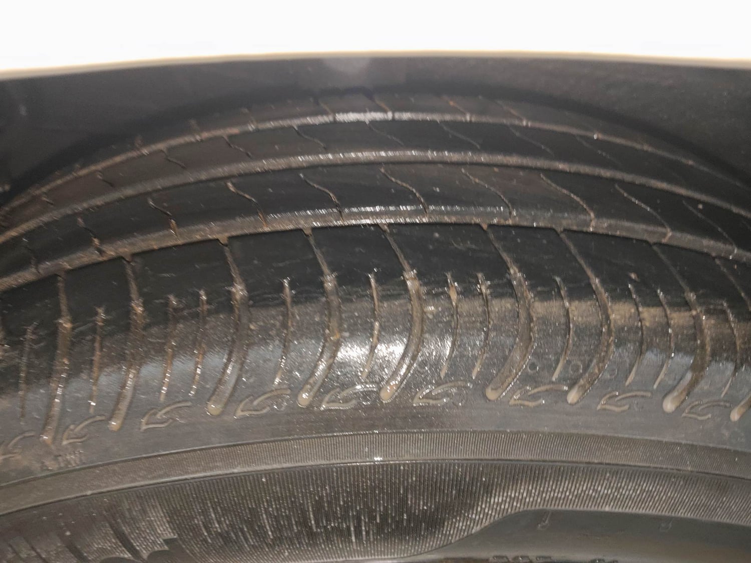 Used 2018 Maruti Suzuki Celerio ZXi AMT Petrol Automatic tyres RIGHT REAR TYRE TREAD VIEW