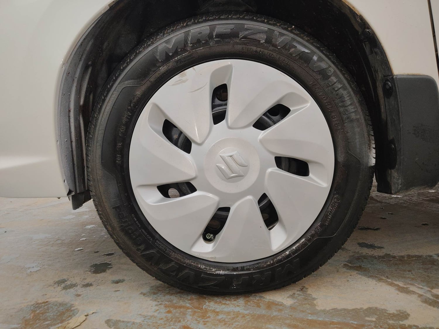 Used 2018 Maruti Suzuki Celerio ZXi AMT Petrol Automatic tyres LEFT FRONT TYRE RIM VIEW