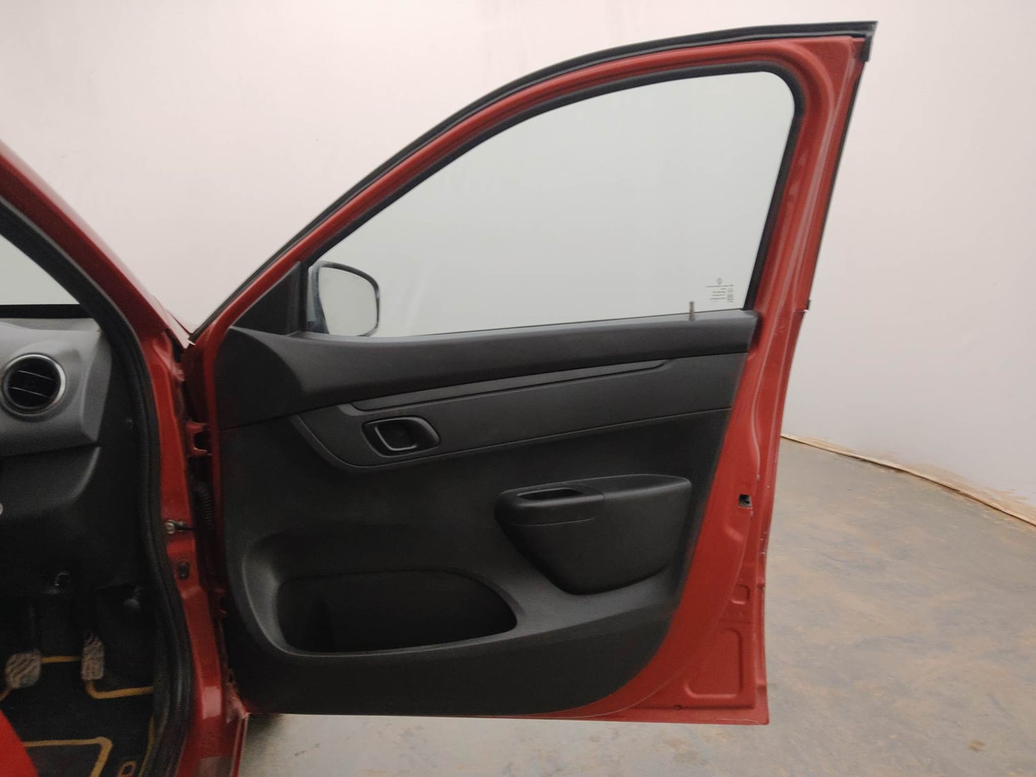 Used 2018 Renault Kwid 1.0 RXT AMT Petrol Automatic interior RIGHT FRONT DOOR OPEN VIEW